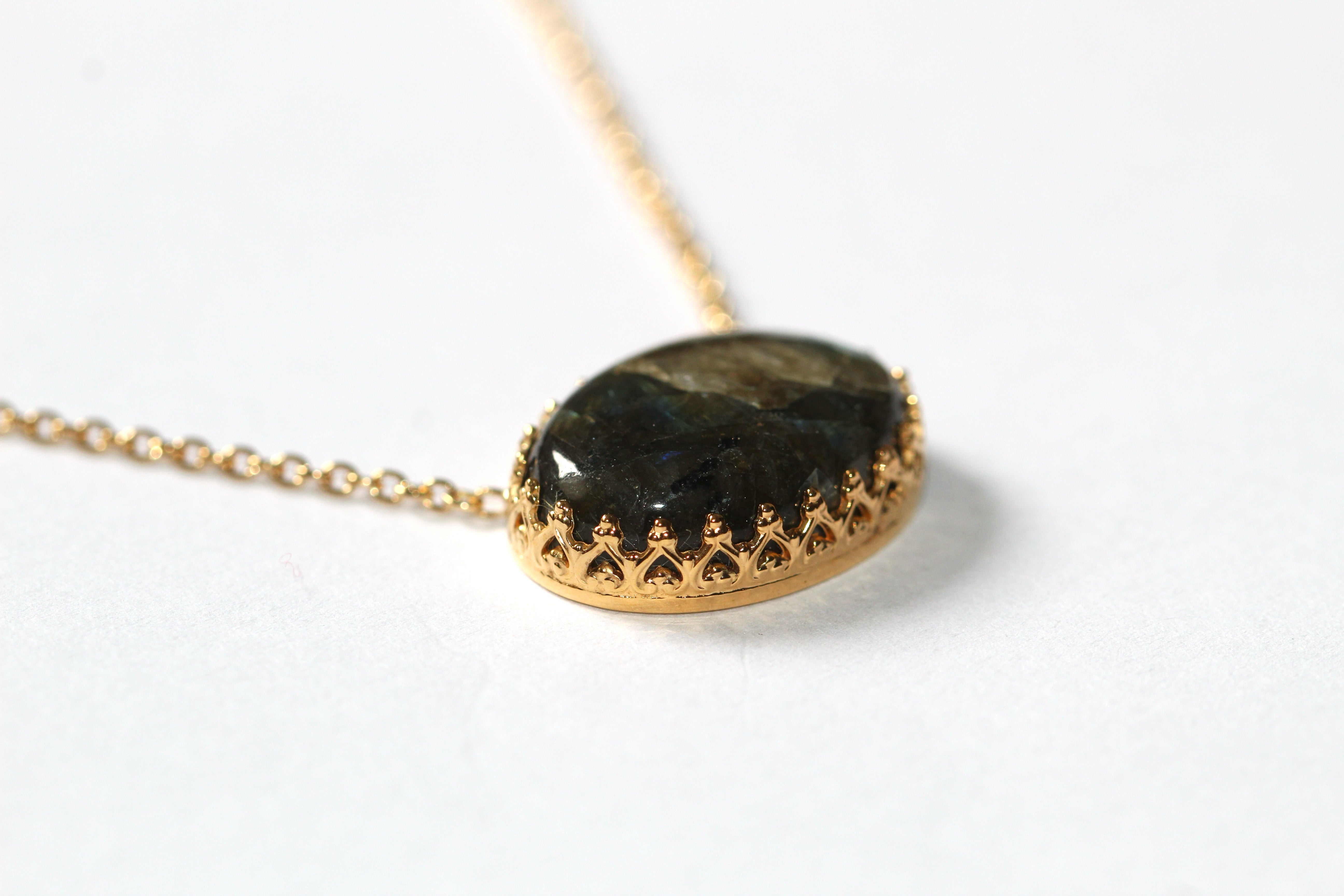 Collier IRENA