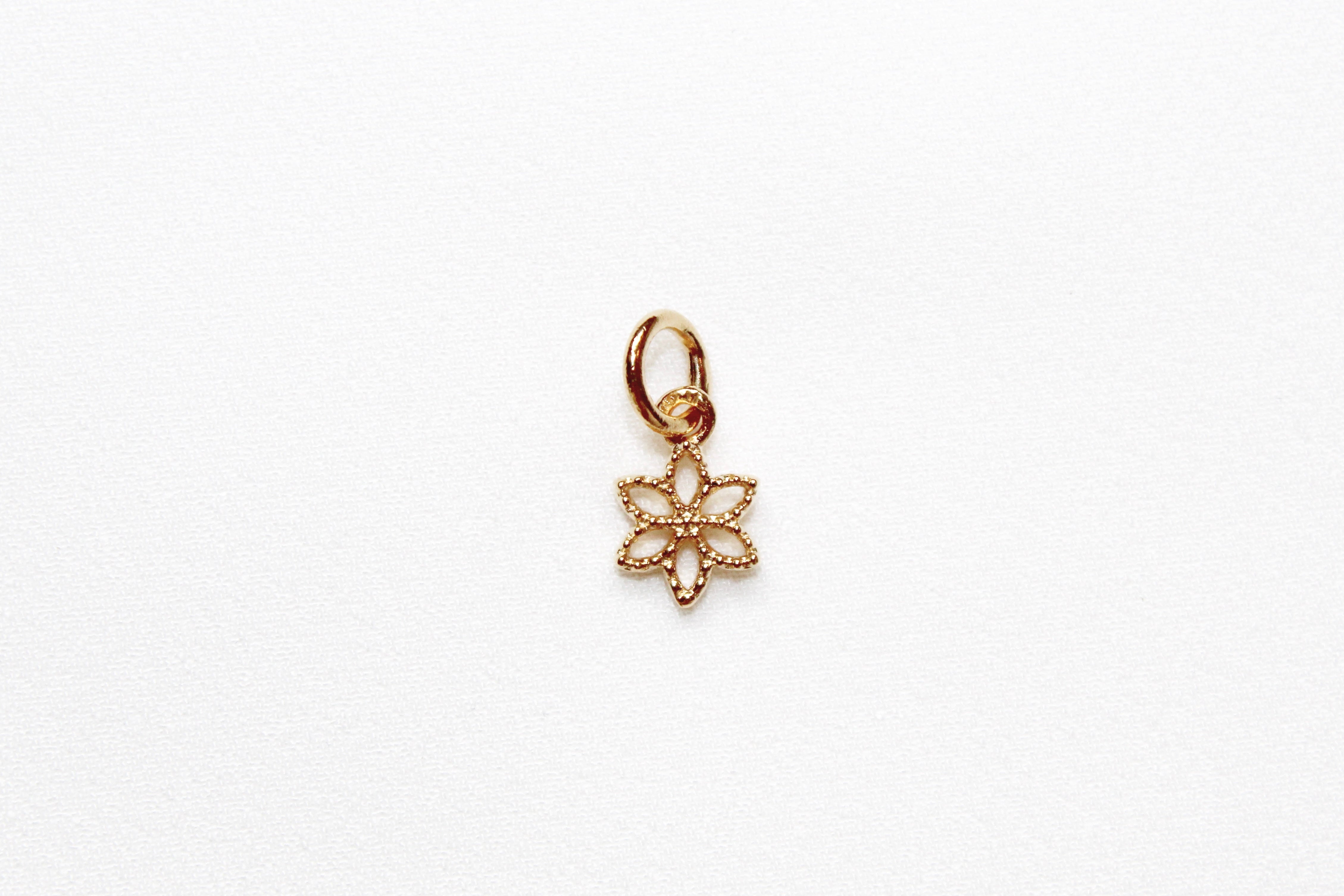 Pendentif FLEUR